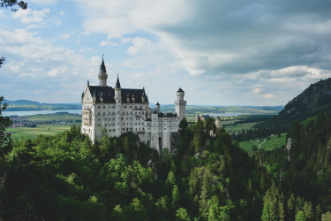 How castles were built and financed in medieval times and how it’s done today